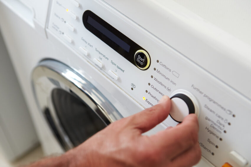 8x Dít kun je ook allemaal schoon krijgen in de wasmachine (náást je wasgoed!)