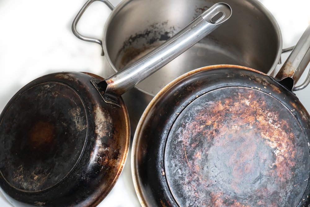 5x Tips en tricks om een aangebrande pan schoon te krijgen
